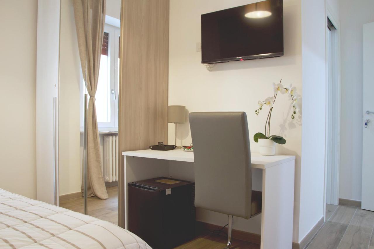 Minerva Rooms Pavie Extérieur photo